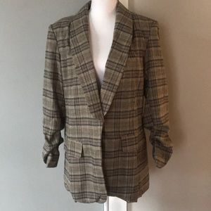 NWOT Oversized Plaid Blazer!